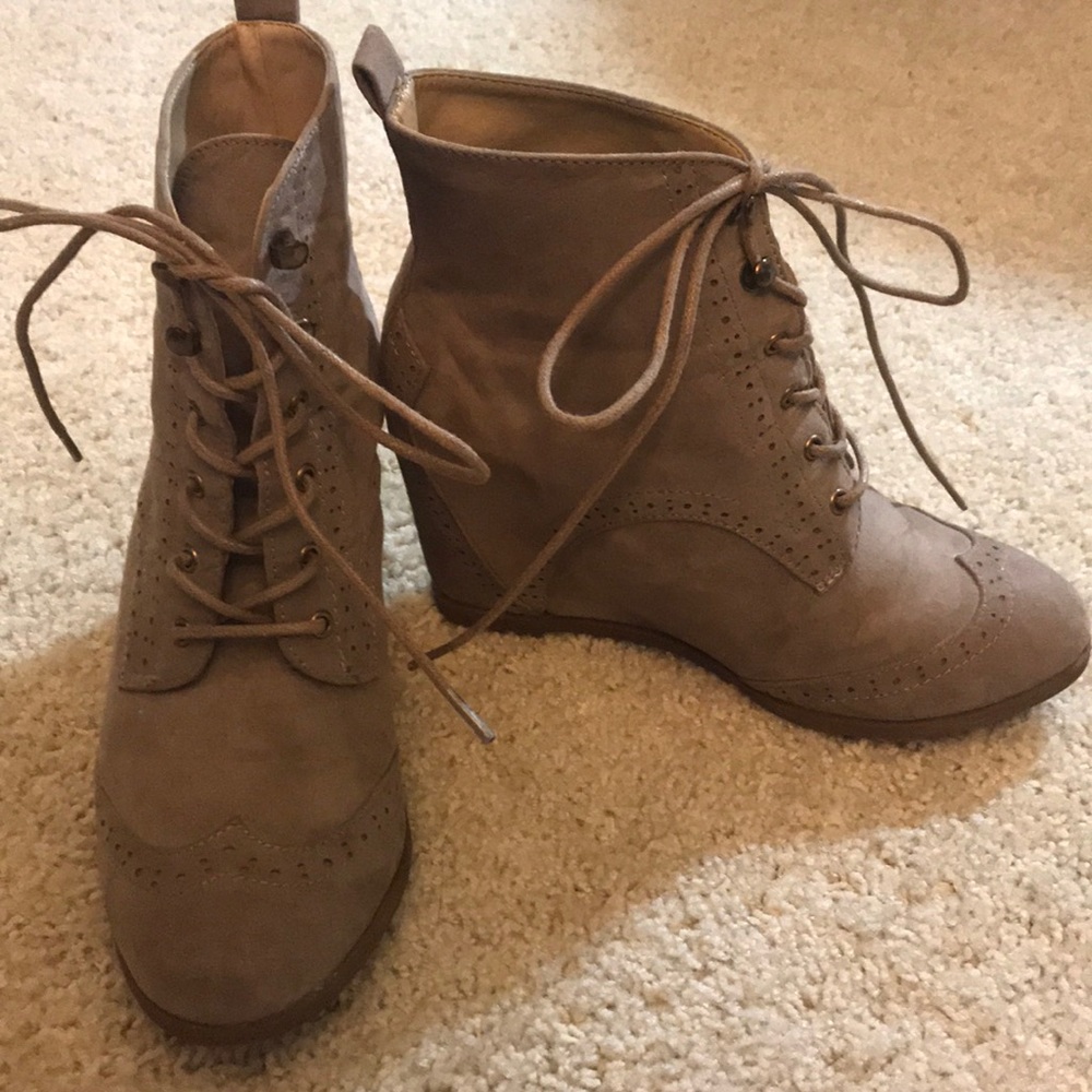 Women’s Shoe! Like new!